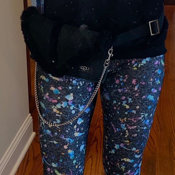 Ugg Shearling RARE 3-in-1 Belt, Shoulder, & Clutch - Picture 10 of 11